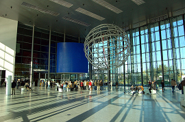 Wolfsburger Autostadt Eingangsbereich