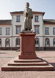 Peter Schöffer Denkmal in Gernsheim