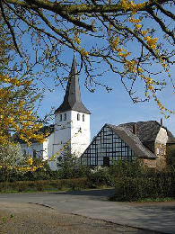 Kirche im Ortsteil Honrath