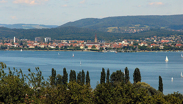 Radolfzell von der Halbinsel Höri aus