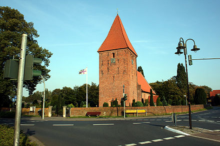 Stuhr - Backsteinkirche aus dem 13. Jahrhundert