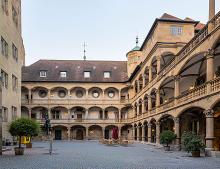 Arkadenhof Altes Schloss