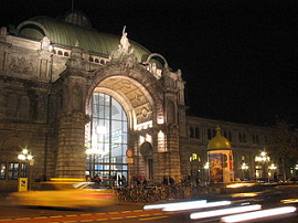 Nürnberg Hauptbahnhof bei Nacht